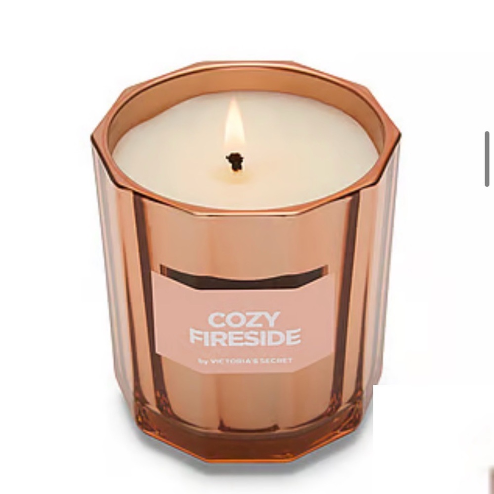 Victoria's Secret Cozy Fireside Candle